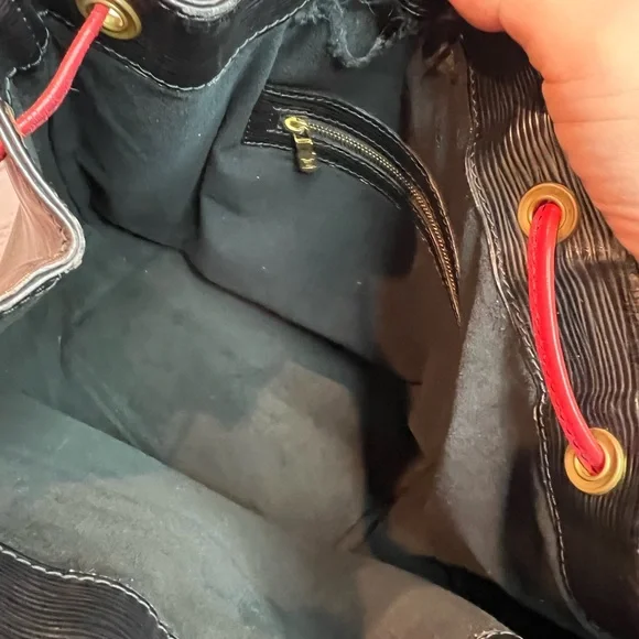 SOLD LOUIS VUITTON Noe Black Epi Leather Shoulder Bag Tote - Picture 11 of 13